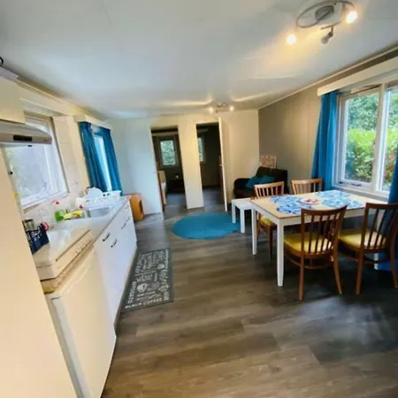 Chalet Flex Verhuur אתר קמפינג Lathum